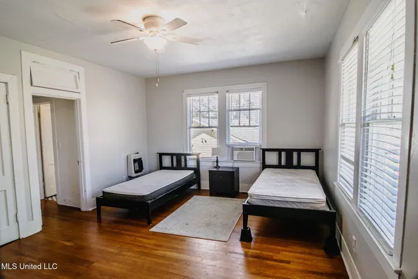 $900 | 803 North Congress Street, Unit B, Jackson, MS 39202
