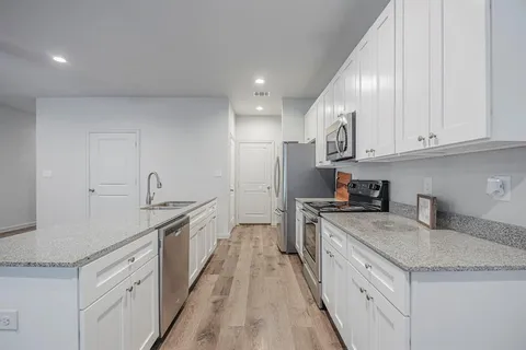 $270,000 | 2801 Northwest 17th Street, Fort Worth, TX 76106