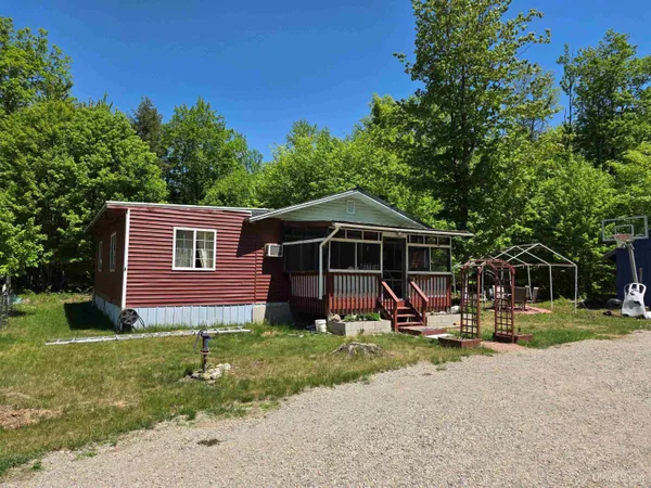 $174,900 | N290 North Round Lake Road, Wetmore, MI 49895