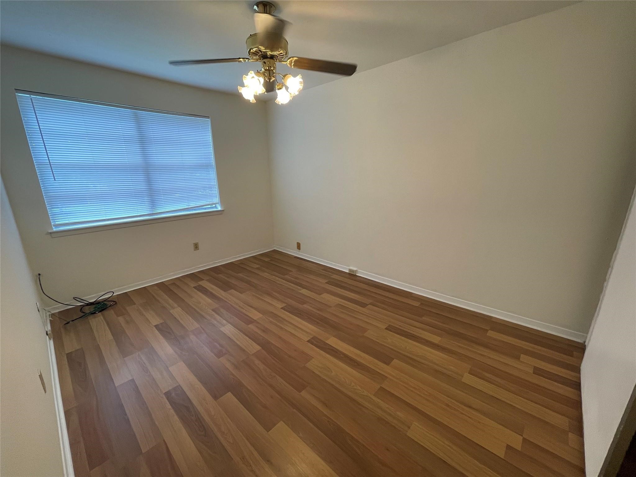 4079 Young Street Pasadena, TX 77504 - Photo 13 of 23
