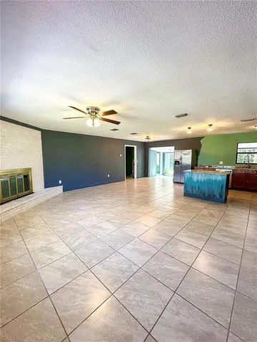 a view of a livingroom with furniture