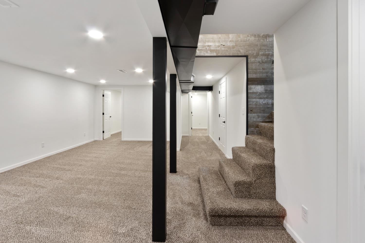 2072 Highway 26 Dixon, IL 61021 - Photo 22 of 30 wooden floor in a room with a mirror