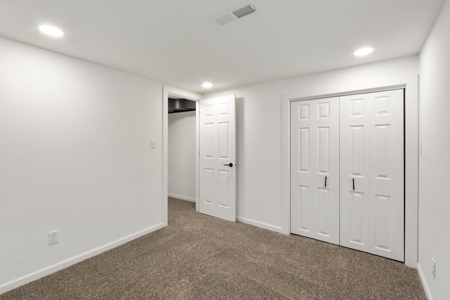 2072 Highway 26 Dixon, IL 61021 - Photo 26 of 30 a view of an empty room