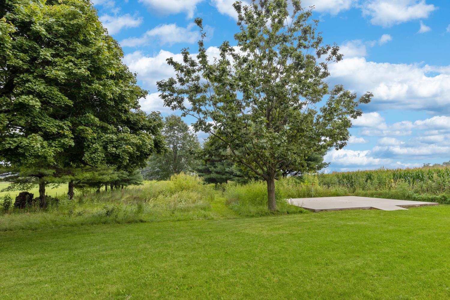2072 Highway 26 Dixon, IL 61021 - Photo 6 of 30 a view of a garden