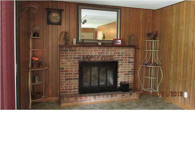 1601 Holler Road Mount Vernon, IN 47620 - Photo 2 of 22 Gallery Image 2