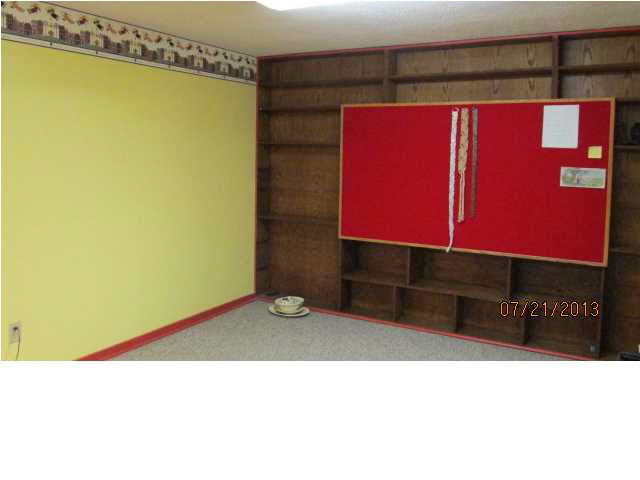 1601 Holler Road Mount Vernon, IN 47620 - Photo 11 of 22 Gallery Image 11