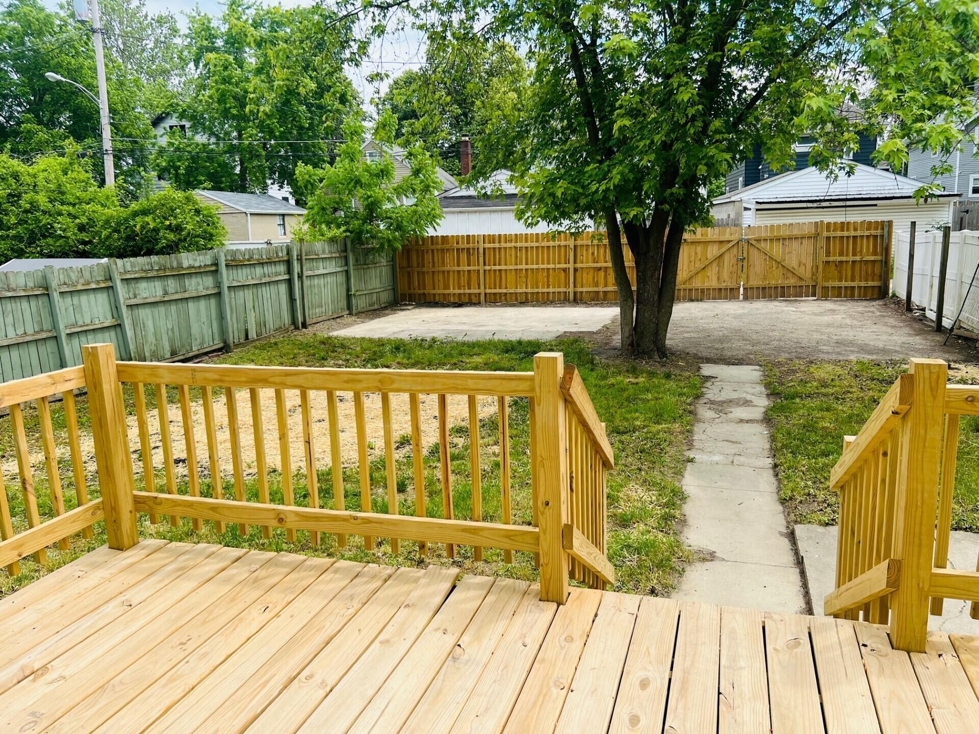 2525 Ridge Avenue Columbus, OH 43204 - Photo 36 of 40 thumbnail_IMG_1888