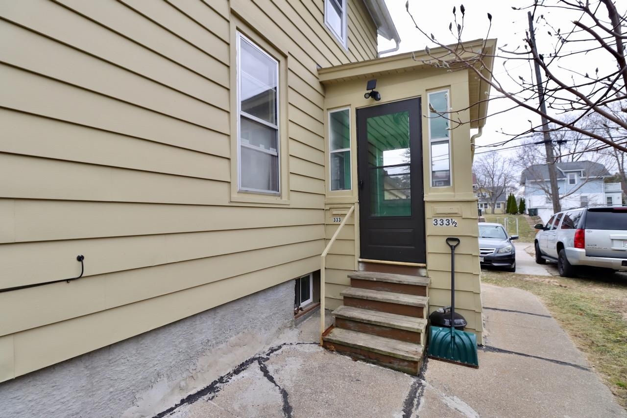 333 Robert Street Fort Atkinson, WI 53538 - Photo 8 of 20