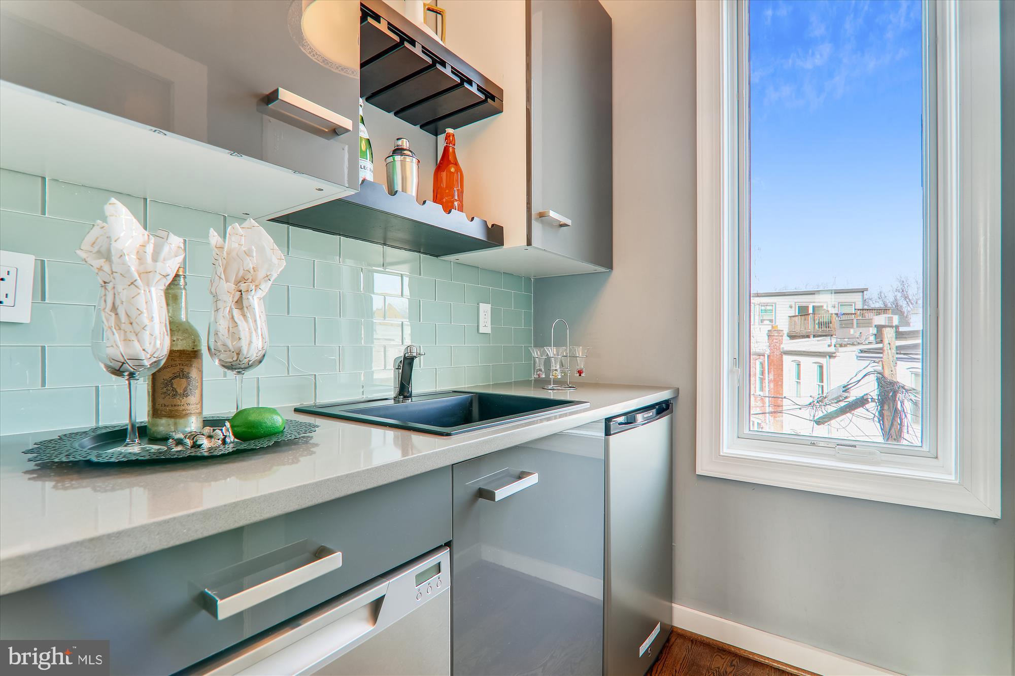 1402 E Street Southeast Washington, DC 20003 - Photo 26 of 40 3rd Floor Kitchenette