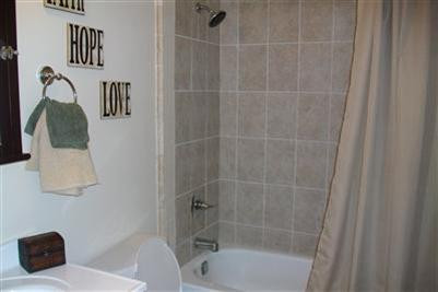 421 Redding Road, Unit 63 Lexington, KY 40517 - Photo 7 of 15 Photo 7