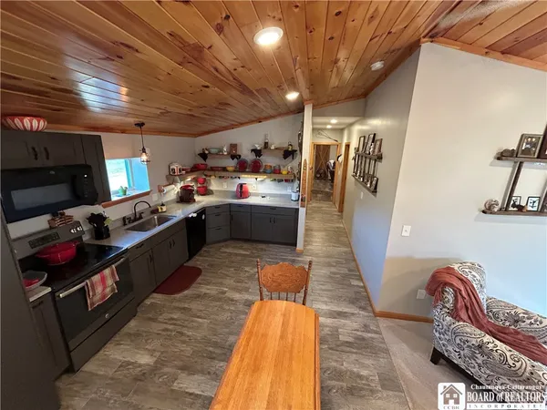 $429,900 | 8190 Route 60 Pomfret Ny 14718, Cassadaga, NY 14718