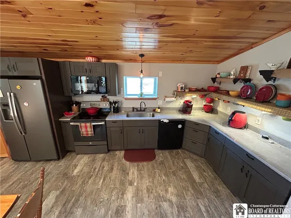 $429,900 | 8190 Route 60 Pomfret Ny 14718, Cassadaga, NY 14718