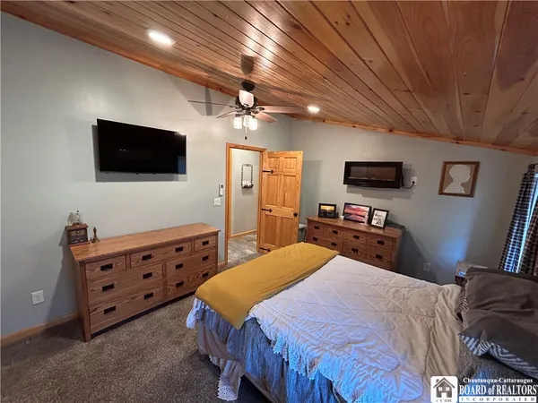 $429,900 | 8190 Route 60 Pomfret Ny 14718, Cassadaga, NY 14718