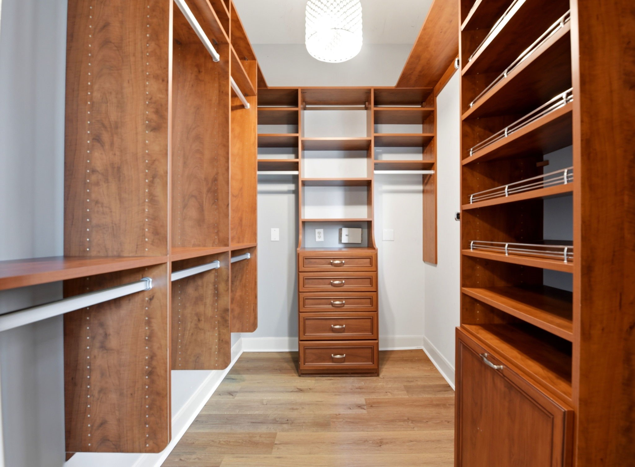 1010 Rosine Street, Unit 43 Houston, TX 77019 - Photo 32 of 48 a view of walk in closet with empty racks