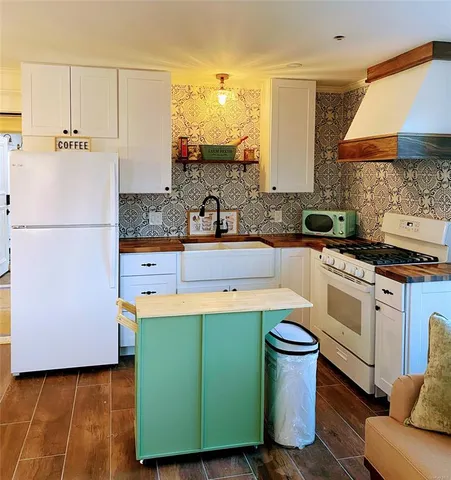 $1,799,999 | 375-1577 Goshen Turnpike, Middletown, NY 10941