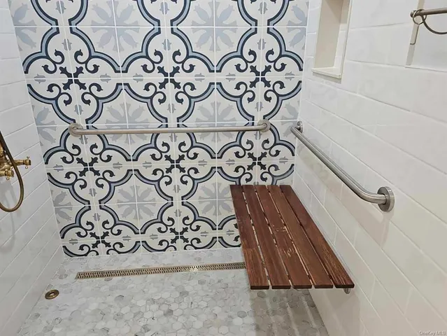 $1,799,999 | 375-1577 Goshen Turnpike, Middletown, NY 10941