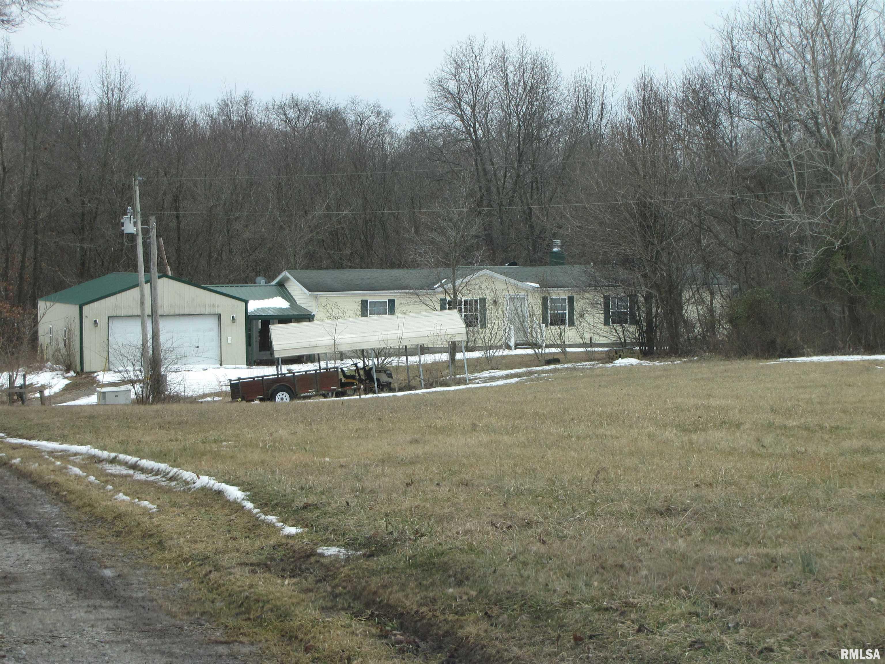 572 Gerrish Road Patoka, IL 62875 - Photo 1 of 30
