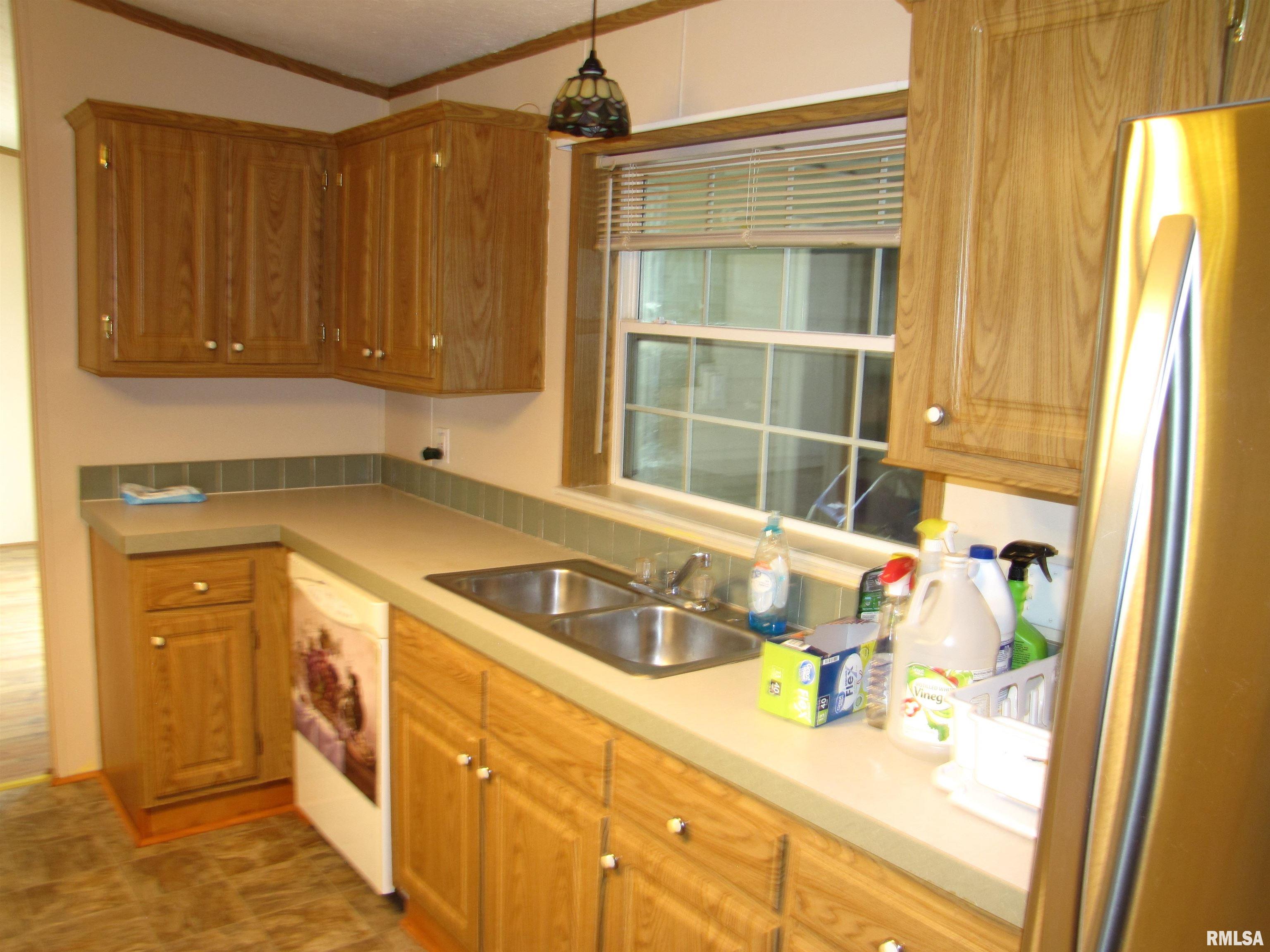 572 Gerrish Road Patoka, IL 62875 - Photo 12 of 30