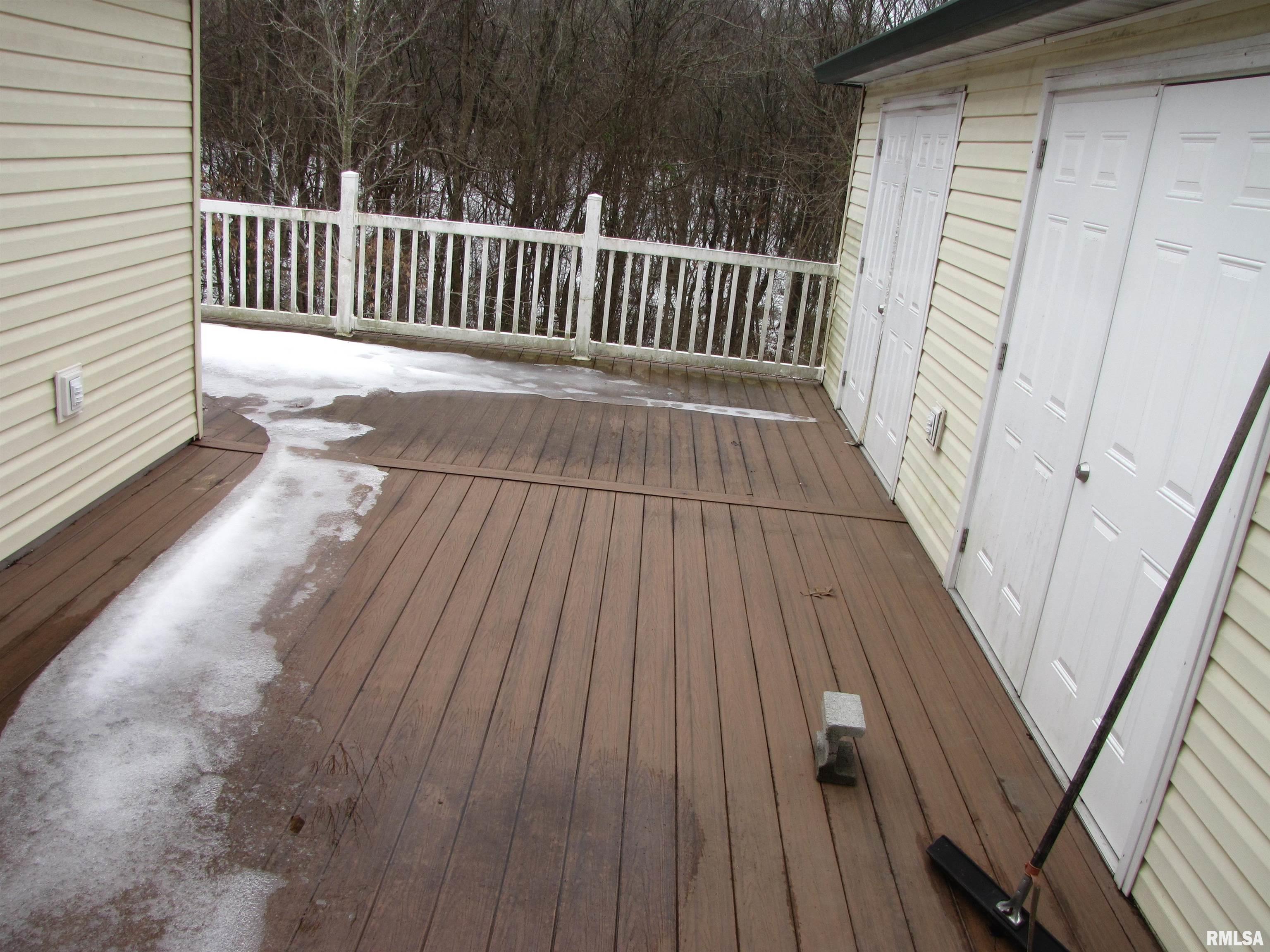 572 Gerrish Road Patoka, IL 62875 - Photo 17 of 30