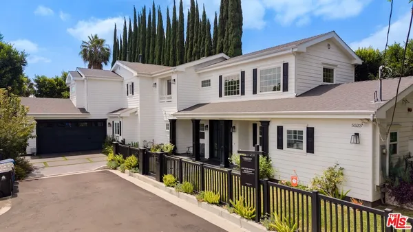 $2,369,000 | 5523 Longridge Avenue, Sherman Oaks, CA 91401