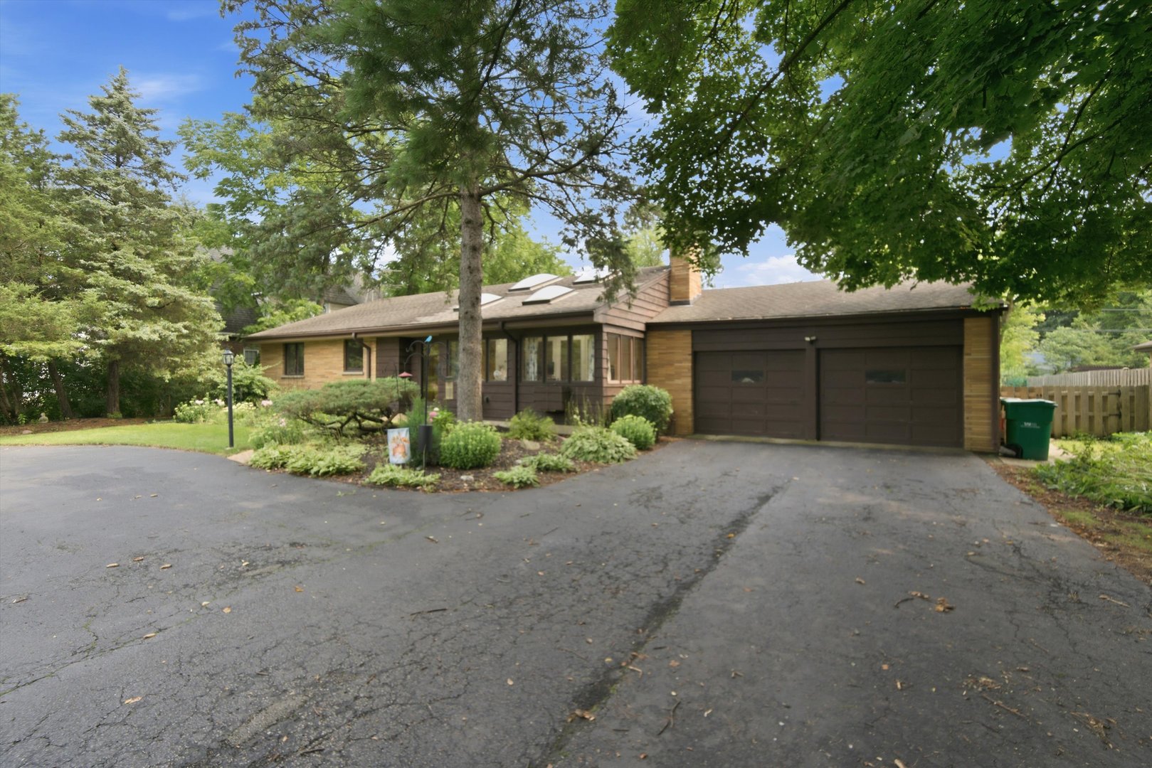 567 North Happ Road Northfield, IL 60093 - Photo 2 of 52 Gallery Image 2