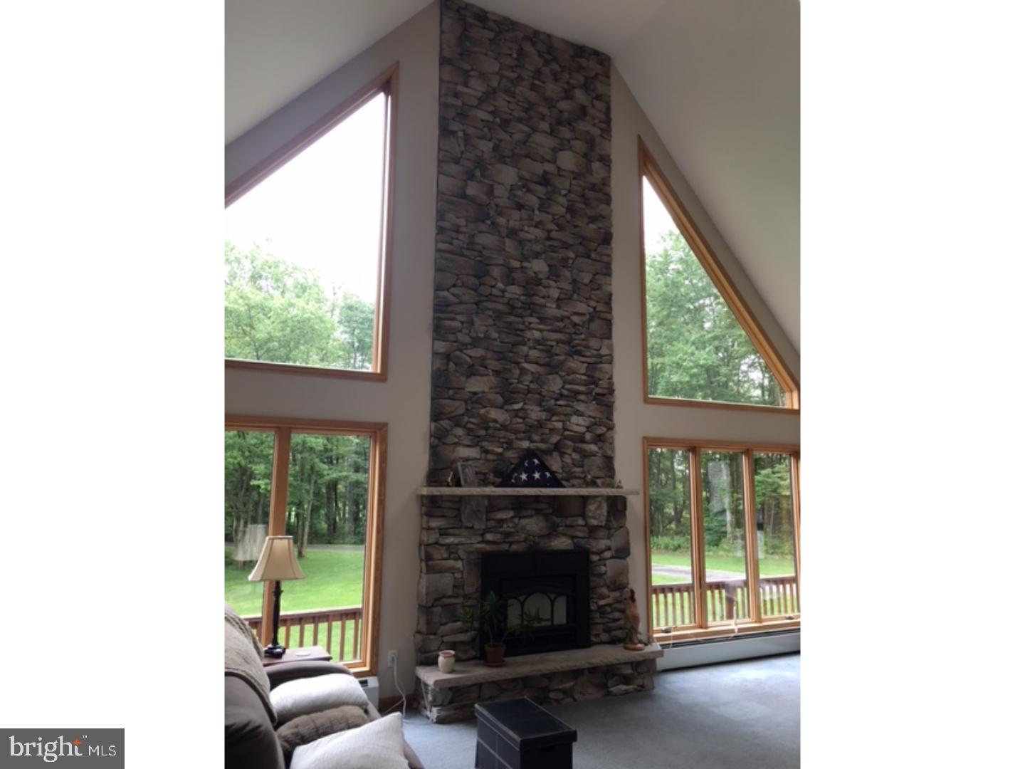 3275 Mountain Road Slatington, PA 18080 - Photo 7 of 11