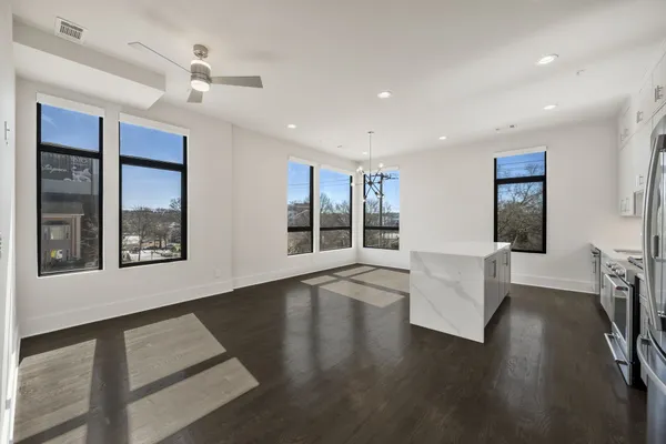 $1,000,000 | 1648 19th Avenue South, Nashville, TN 37212