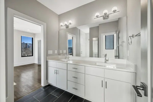 $1,000,000 | 1648 19th Avenue South, Nashville, TN 37212