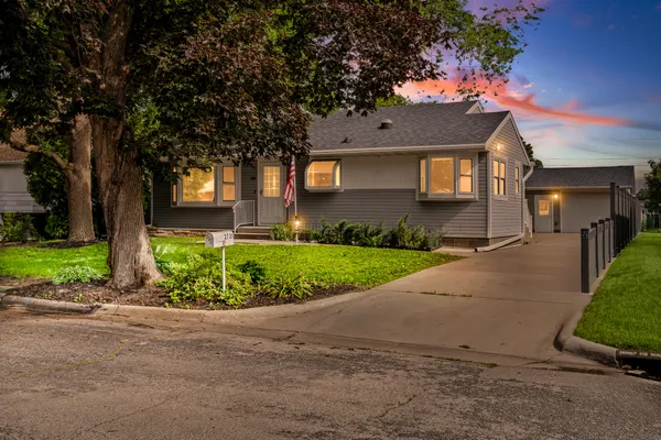 $274,000 | 2721 Ray Place, La Crosse, WI 54601