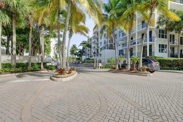 $3,775 | 101 South Ocean Drive, Unit 406, Deerfield Beach, FL 33441