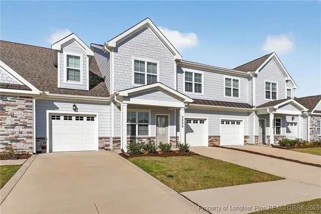 $314,900 | 3206 Carriden Drive, Fayetteville, NC 28306