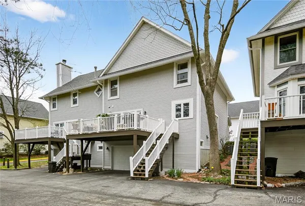 $525,000 | 1187 Hawken Place, Webster Groves, MO 63119