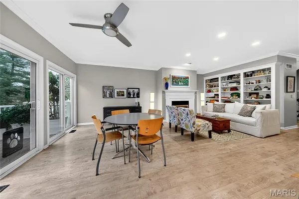 $525,000 | 1187 Hawken Place, Webster Groves, MO 63119