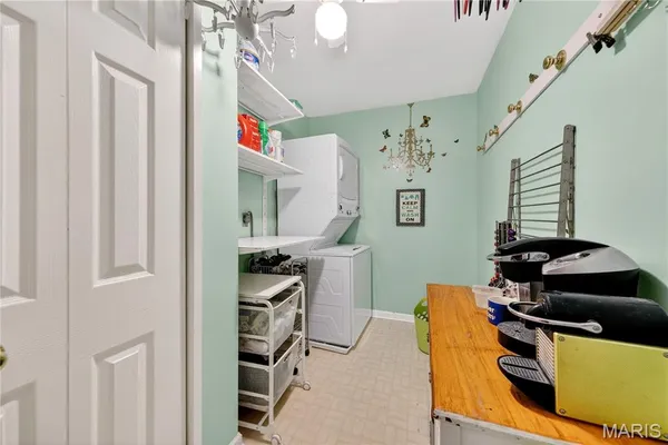 $525,000 | 1187 Hawken Place, Webster Groves, MO 63119