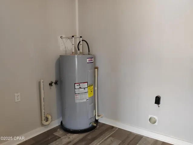 $159,999 | 576 Martin Luther King Drive, Chipley, FL 32428