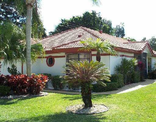 11295 Cloverleaf Circle Boca Raton, FL 33428 - Photo 1 of 5 Primary Photo