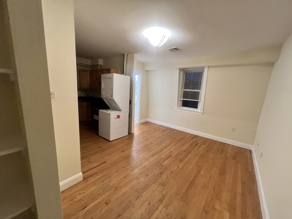 16 Centennial Place, Unit 3R Framingham, MA 01701 - Photo 5 of 7