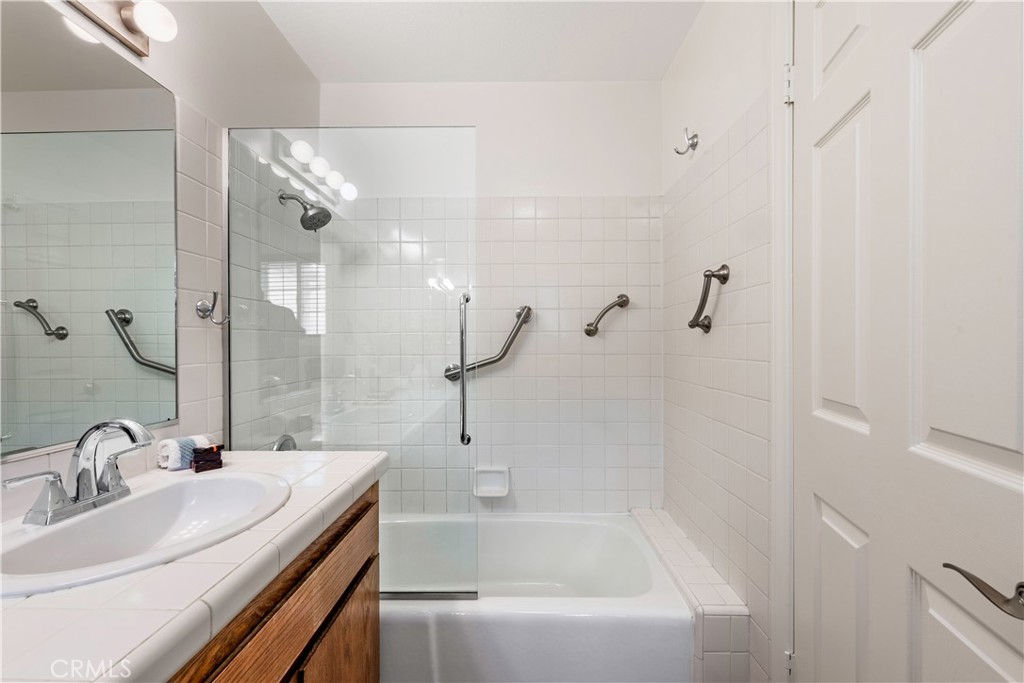 4425 East 5th Street, Unit A Long Beach, CA 90814 - Photo 27 of 34