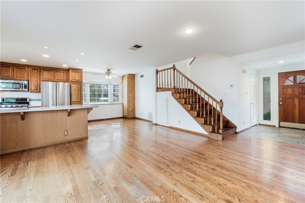 4425 East 5th Street, Unit A Long Beach, CA 90814 - Photo 5 of 34