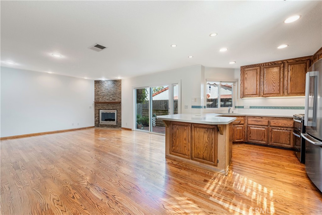 4425 East 5th Street, Unit A Long Beach, CA 90814 - Photo 9 of 34