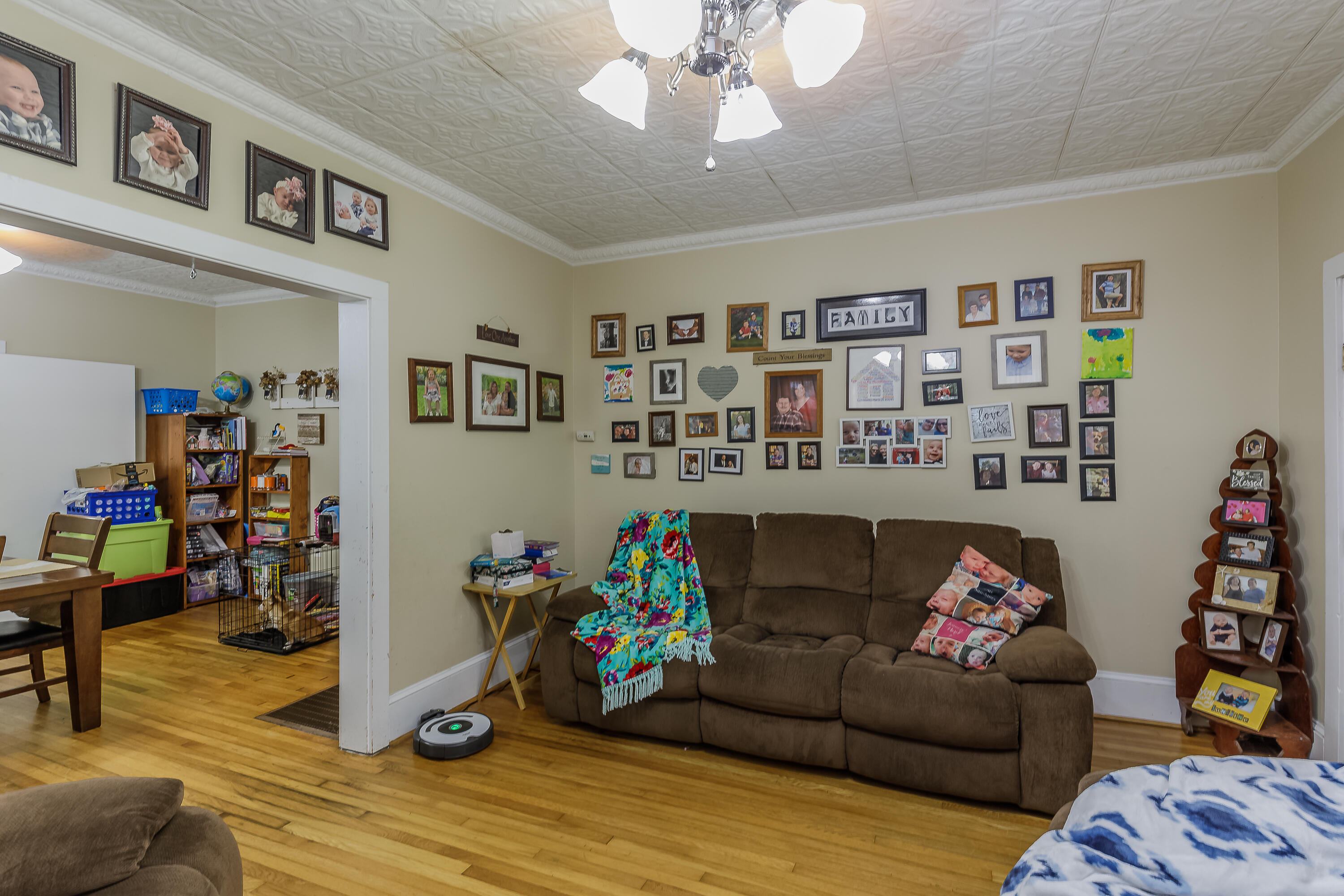 164 Mountain View Road Trion, GA 30753 - Photo 5 of 37 Living Room
