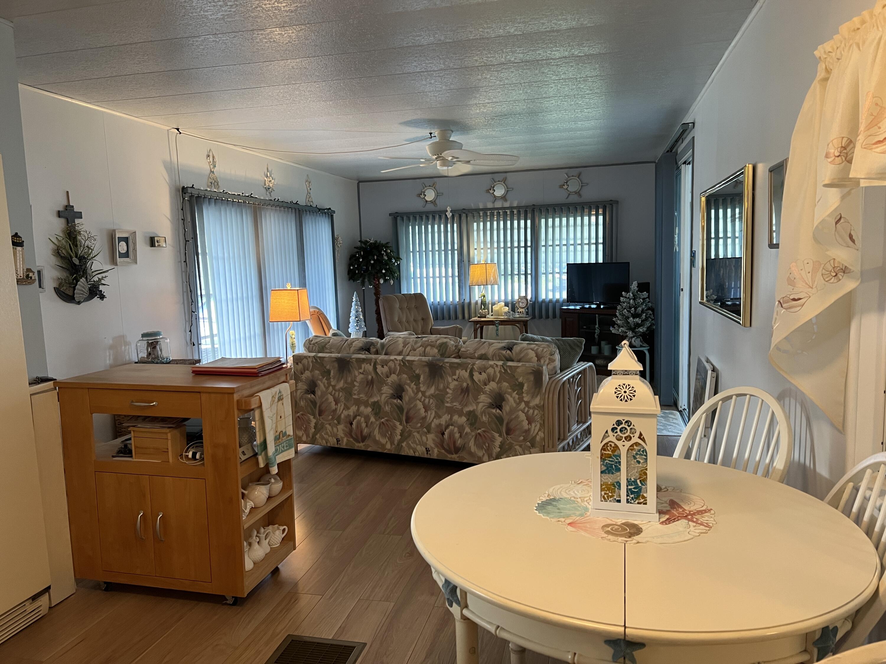 6960 Southeast Ridgeway Terrace Hobe Sound, FL 33455 - Photo 10 of 23 IMG_0333
