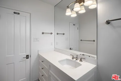 $5,995,000 | 501 Ocampo Drive, Pacific Palisades, CA 90272