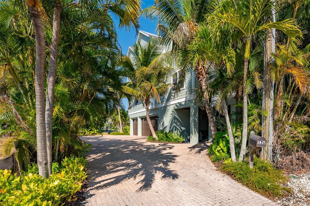 526 56th Street Holmes Beach, FL 34217 - Photo 10 of 99