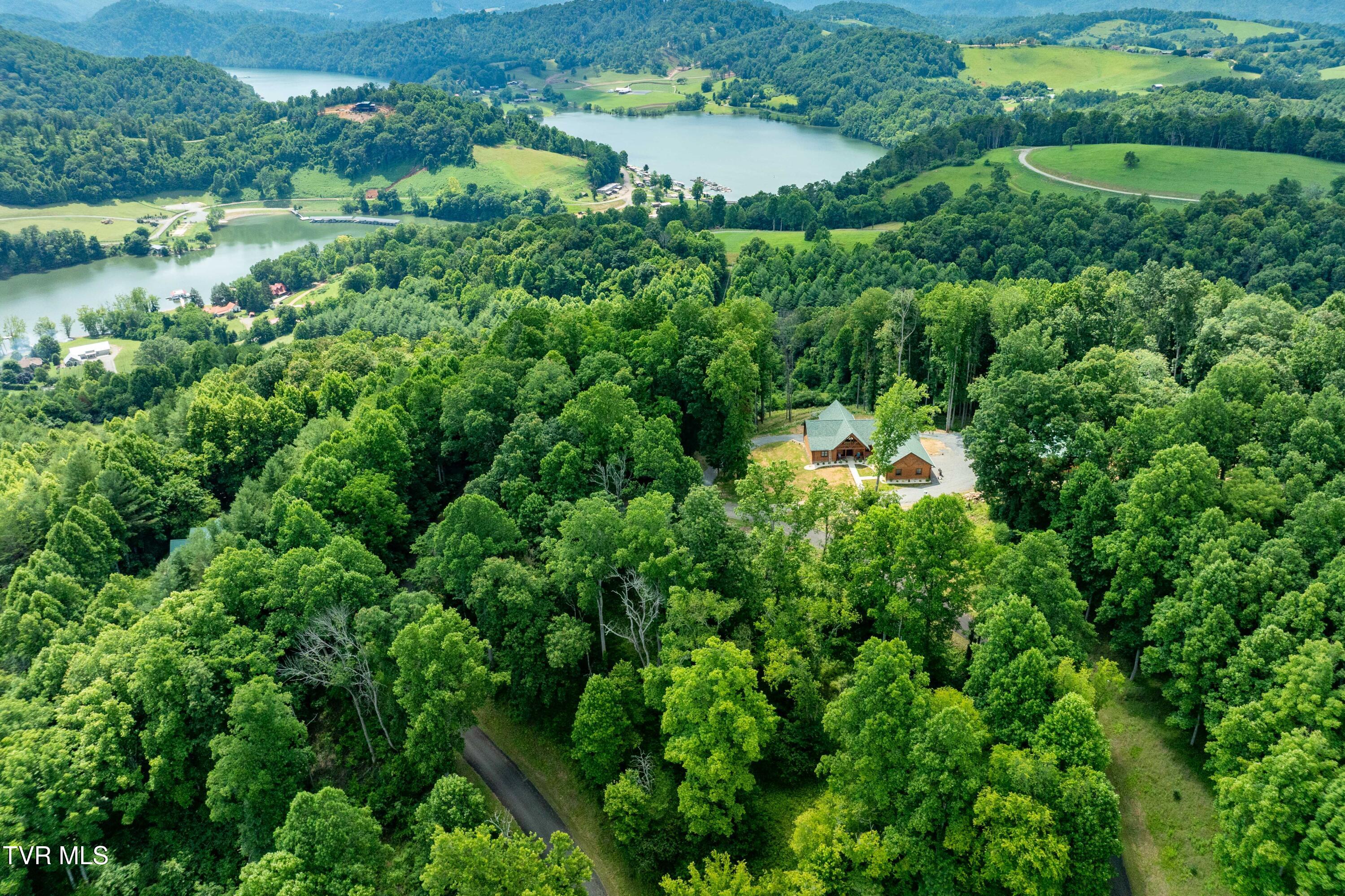 Lot 18 Lake Ridge Road, Unit 18 Butler, TN 37640 - Photo 8 of 27 Lot 18 (8 of 26)