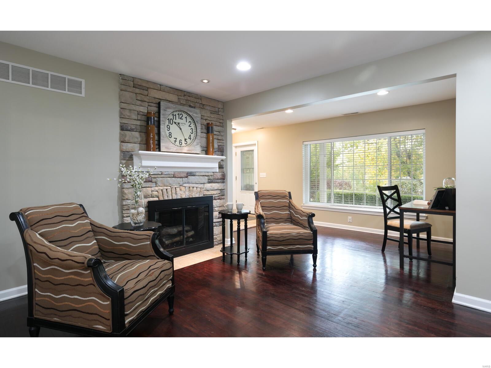 4239 Von Talge Road St. Louis, MO 63128 - Photo 11 of 34 Gallery Image 11
