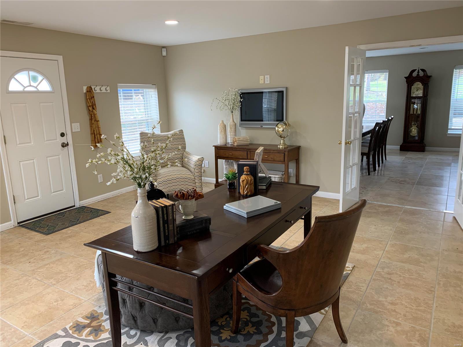4239 Von Talge Road St. Louis, MO 63128 - Photo 17 of 34 Gallery Image 17