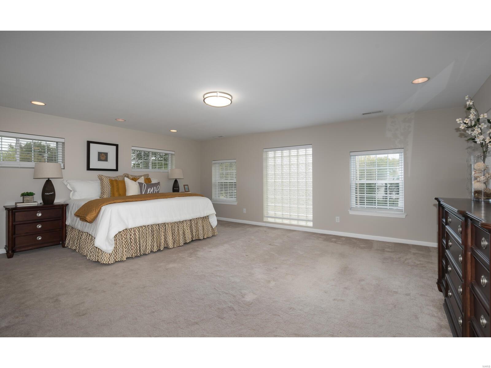 4239 Von Talge Road St. Louis, MO 63128 - Photo 27 of 34 Gallery Image 27