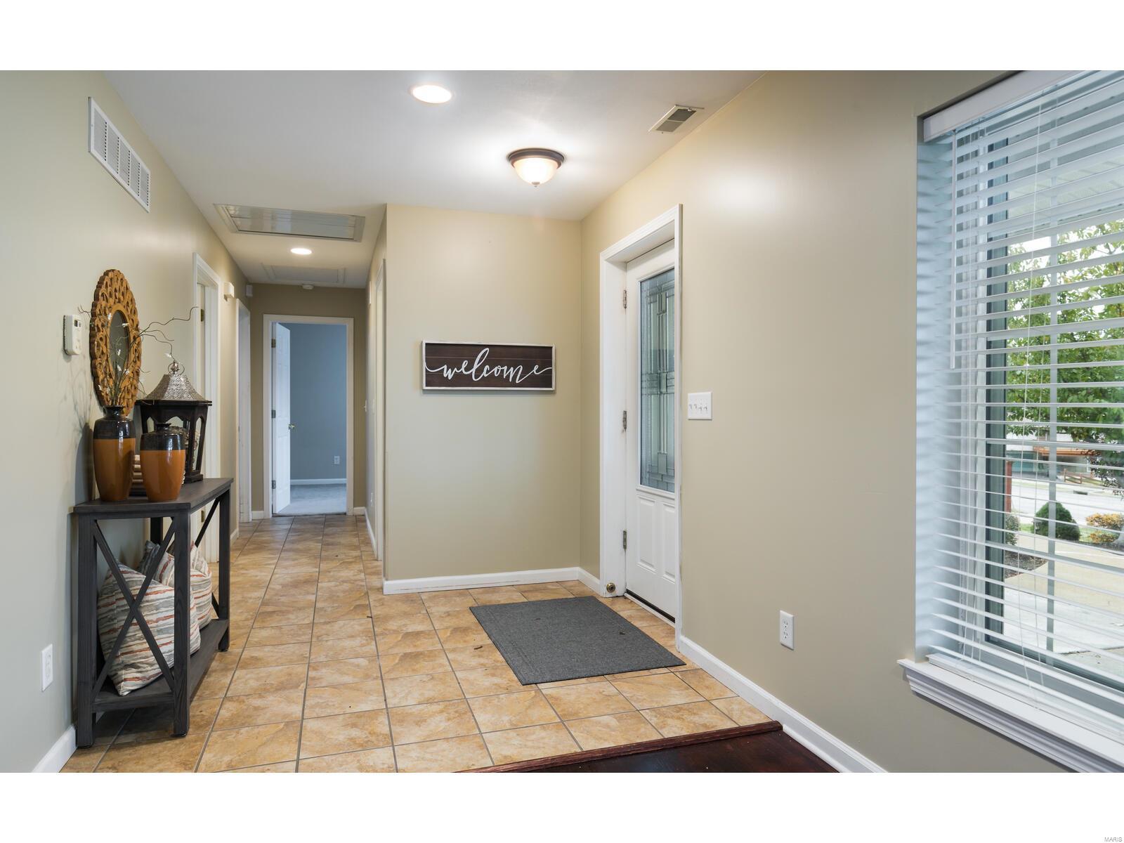 4239 Von Talge Road St. Louis, MO 63128 - Photo 9 of 34 Gallery Image 9