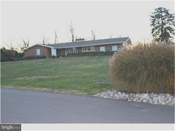 4 Hill Road Burlington, NJ 08016 - Photo 1 of 22 Exterior Front